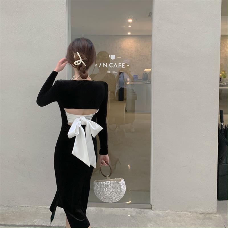 [Mã FAMAYWA2 giảm 10K đơn 50K] Váy nhung cổ nhung kết hợp hở lưng quyến rũ-V24 | BigBuy360 - bigbuy360.vn