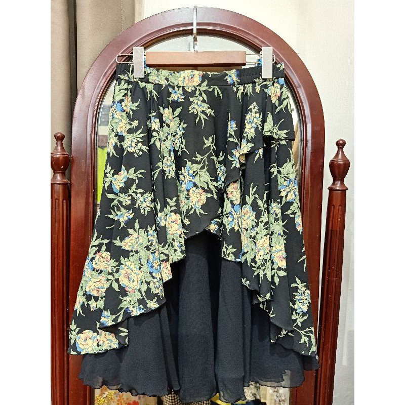 "Hàng khách chốt trên livestream" Chân váy voan Nhật siêu đẹp | BigBuy360 - bigbuy360.vn