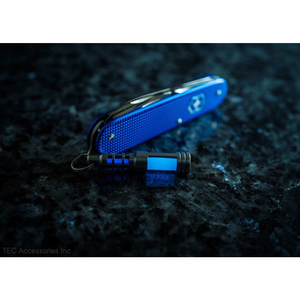 TEC-SCR-EA Isotope Chain Reaction Fob Aqua Glow