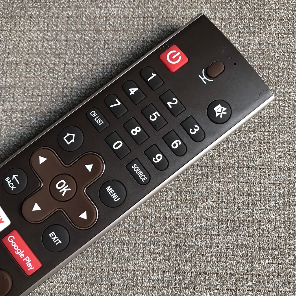 điều khiển tivi Skyworth giọng nói hàng zin theo máy