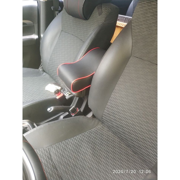 Tỳ Tay Suzuki XL7 Cao Su Non Loại 1