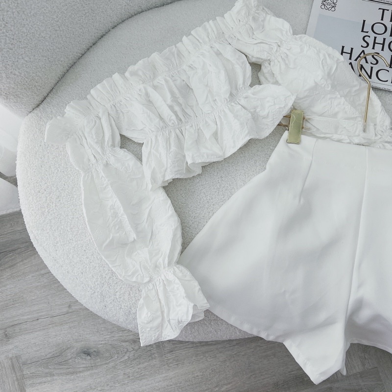 SET ÁO CROPROP BÈO BẸT VAI BO CHUN + QUẦN SHORT