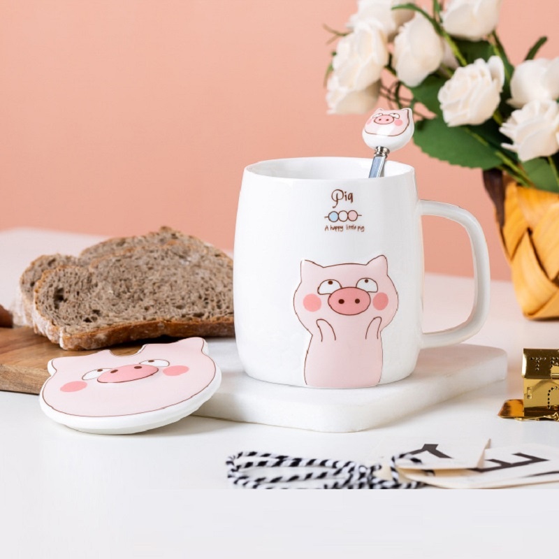 Ly sứ HEO HAPPY - KHẮC TÊN THEO YÊU CẦU ý nghĩa, cốc sứ CÓ NẮP và THÌA, dung tích 500ml, HÔP QUÀ TẶNG in logo, in hình