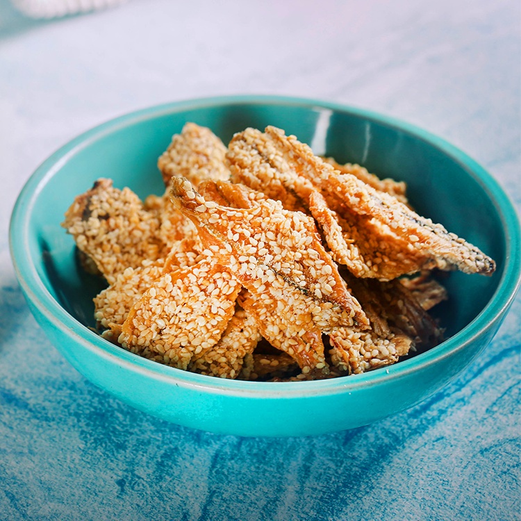 Cá mai mè ăn liền Yumsea, 140g, bịch, mẫu kraft 1 mặt trong