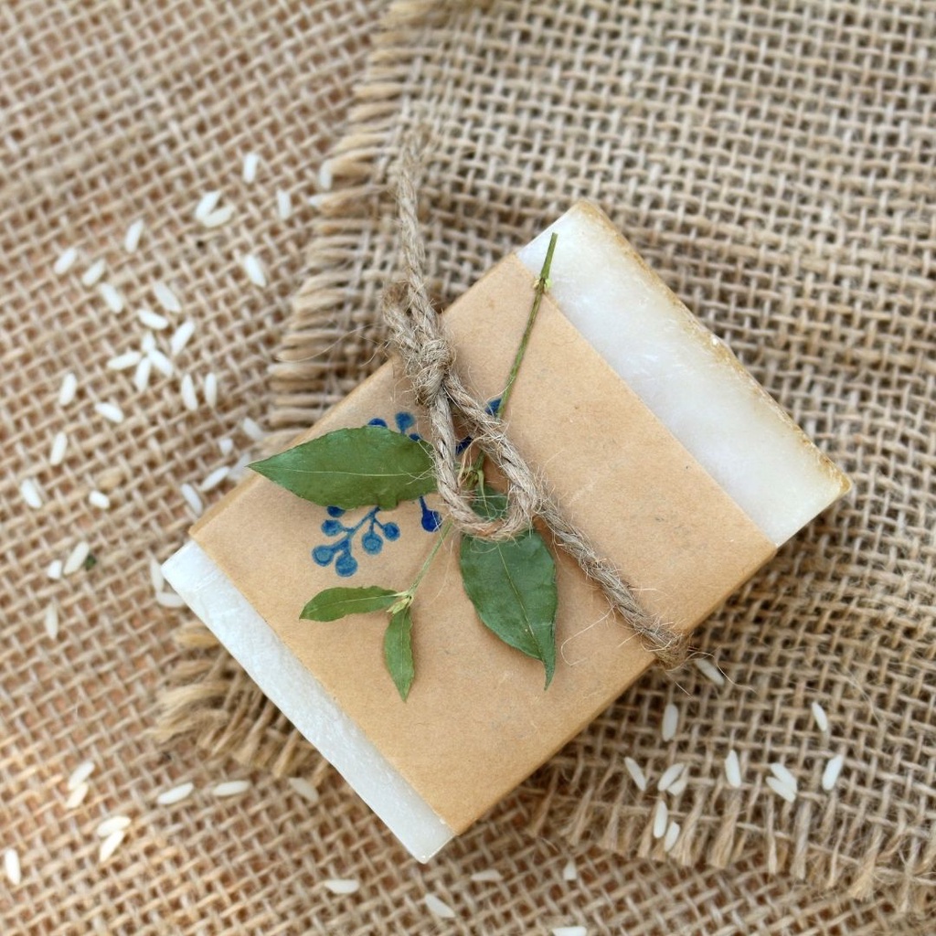 Xà bông cám gạo, xà bông sinh dược handmade 100 % thảo dược từ thiên nhiên giúp làm đẹp, trắng sáng da. | BigBuy360 - bigbuy360.vn