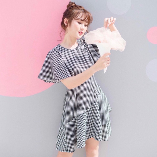 Đầm váy caro xoè tùng 2 tầng