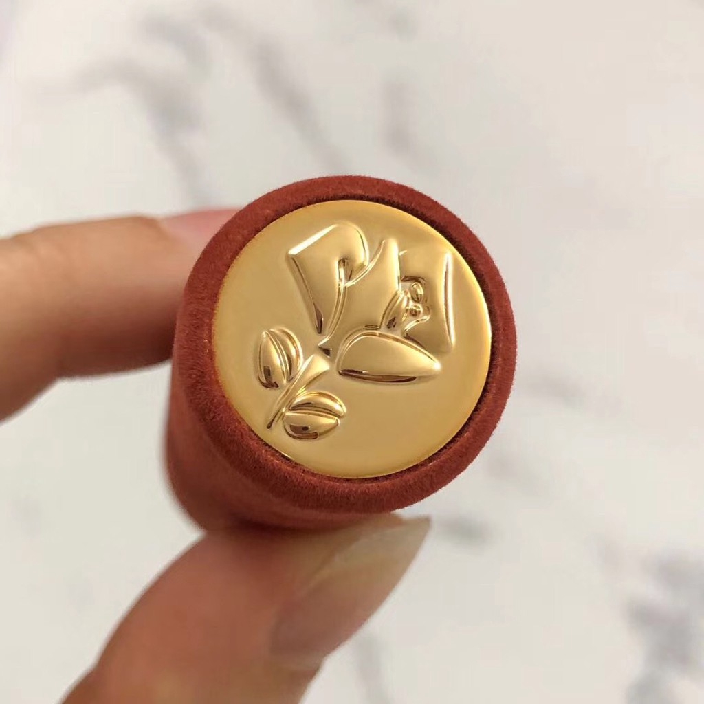 Son môi Lancome 3.4g 196g màu sắc nhung lì quyến rũ | BigBuy360 - bigbuy360.vn