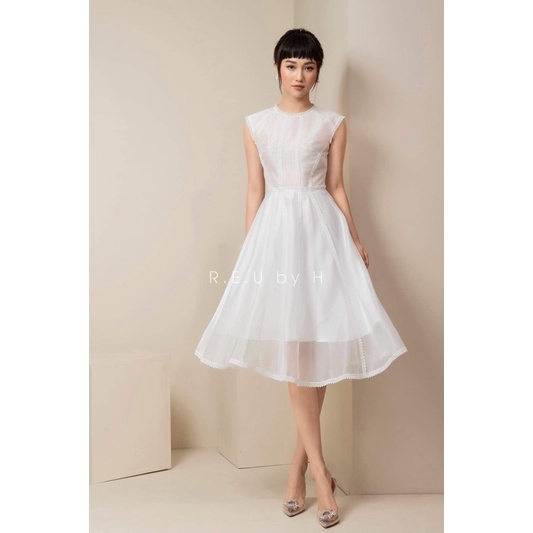 Váy trắng hai lớp size s của Reu by H