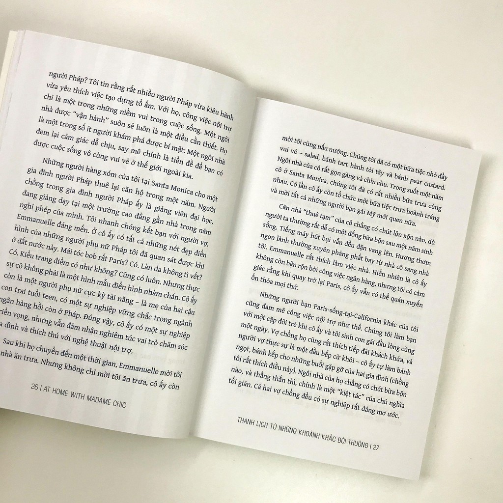 Sách - At Home With Madame Chic - Thanh Lịch Từ Những Khoảnh Khắc Đời Thường | BigBuy360 - bigbuy360.vn
