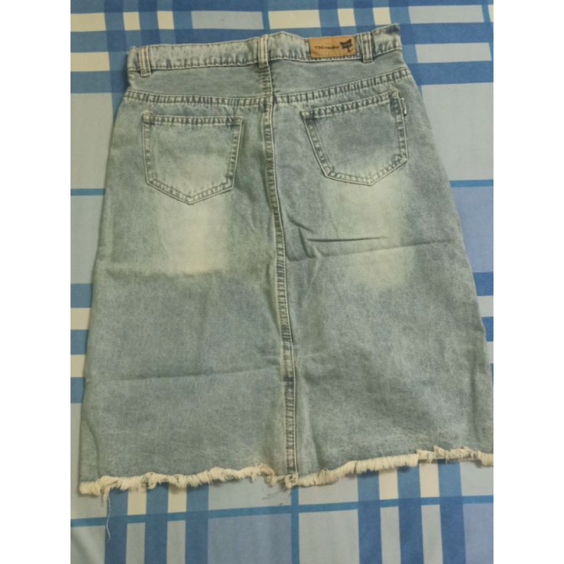 Chân váy jeans dài qua gối 55k