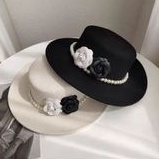 Mũ dạ fedora vành nhỏ đai ngọc gắn 2 hoa siêu sang chảnh