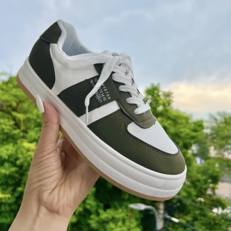 Giày thể thao nữ phối màu đen nâu cá tính