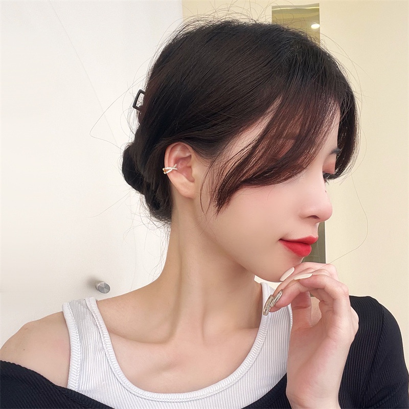 Khuyên tai kẹp vành một bên không bấm lỗ K100 bằng hợp kim mạ vàng (1 chiếc)