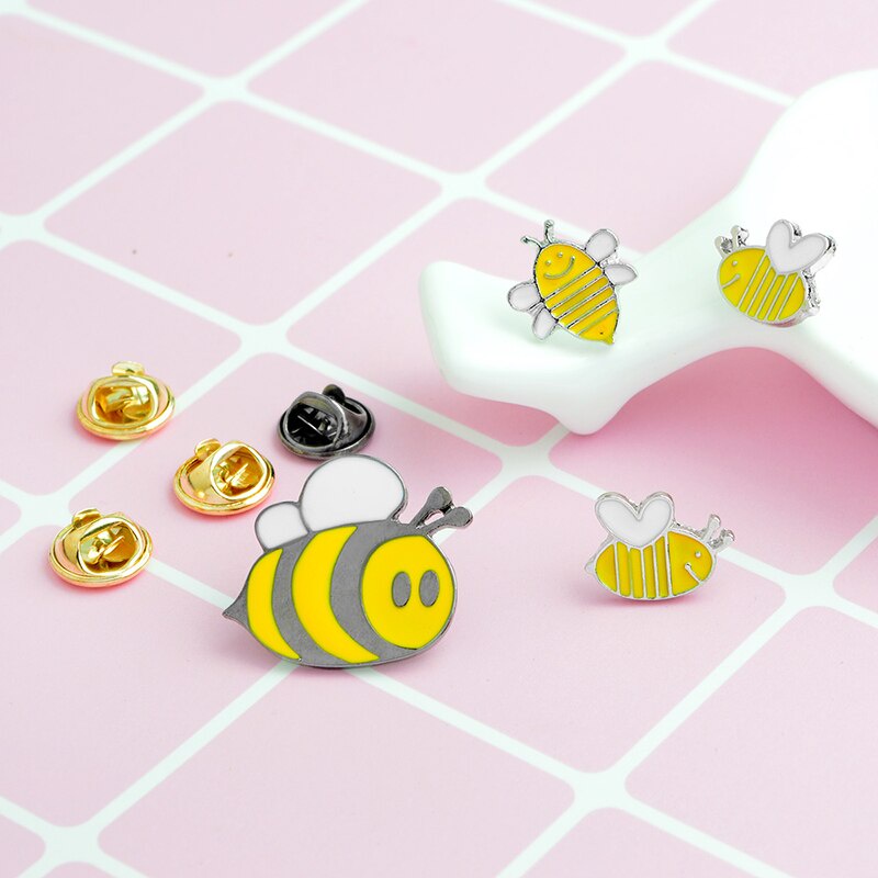 Ghim cài áo hình chú ong vàng hoạt hình đáng yêu