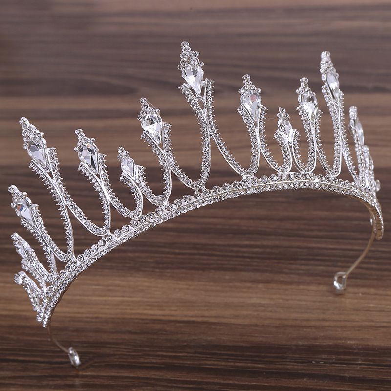 Vương miện cô dâu.