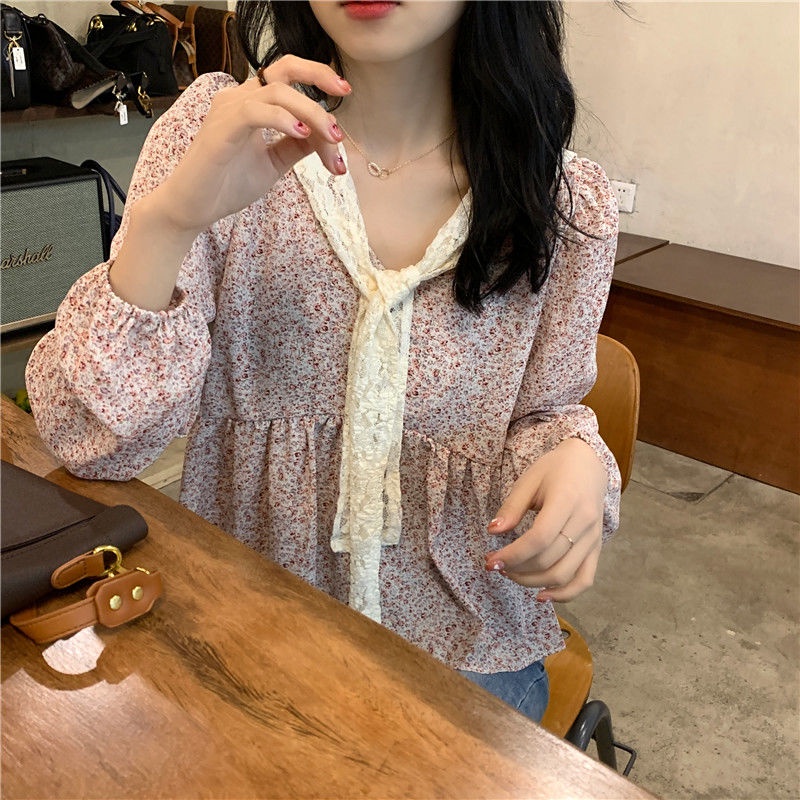 Áo Sơ Mi Hoa Cổ V Dáng Rộng Phối Ren Thời Trang Mùa Hè 2022 Dành Cho Nữ