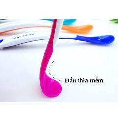 Thìa báo nóng Munchkin, đầu thìa mềm mại cho bé ăn dặm