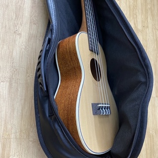 Bao đàn ukulele concert ( size 23-24)