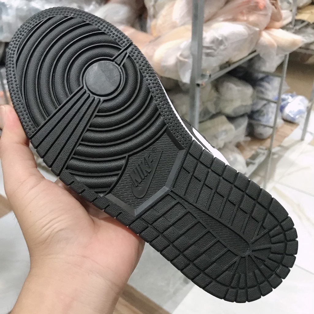 Giày thể thao air jordan panda đen trắng cổ cao hàngcao cấp HOT TRENT 2021