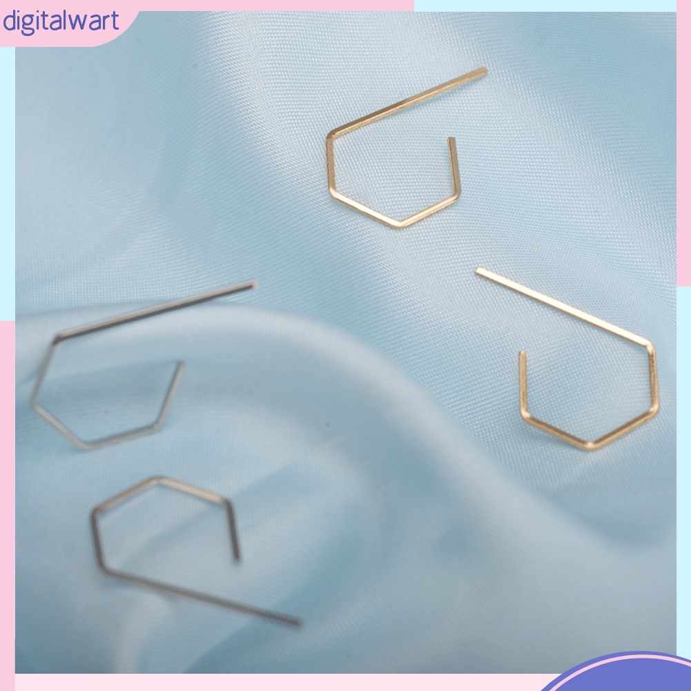 Khuyên tai làm bằng kim loại phong cách thời trang nữ