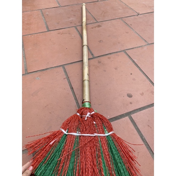 Chổi chiếu - chổi đan tay quét nhà, quét sân cán dài 1 mét