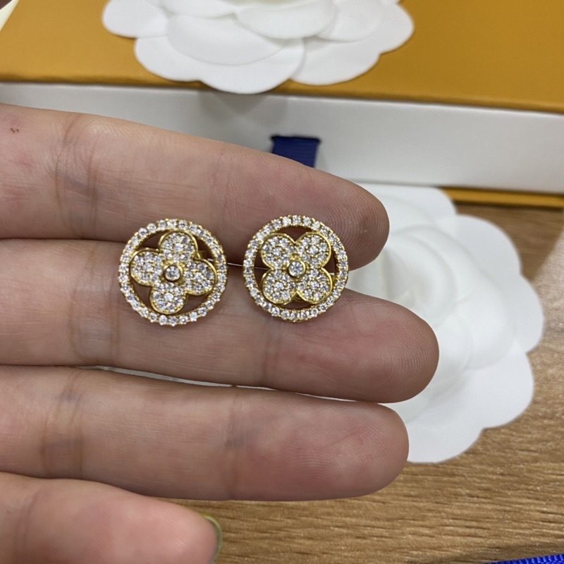 Ảnh thật- Bông tai cao cấp LV full box phụ kiện