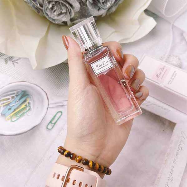 Nước hoa nữ Miss Dior Blooming Bouquet 20ml dạng lăn