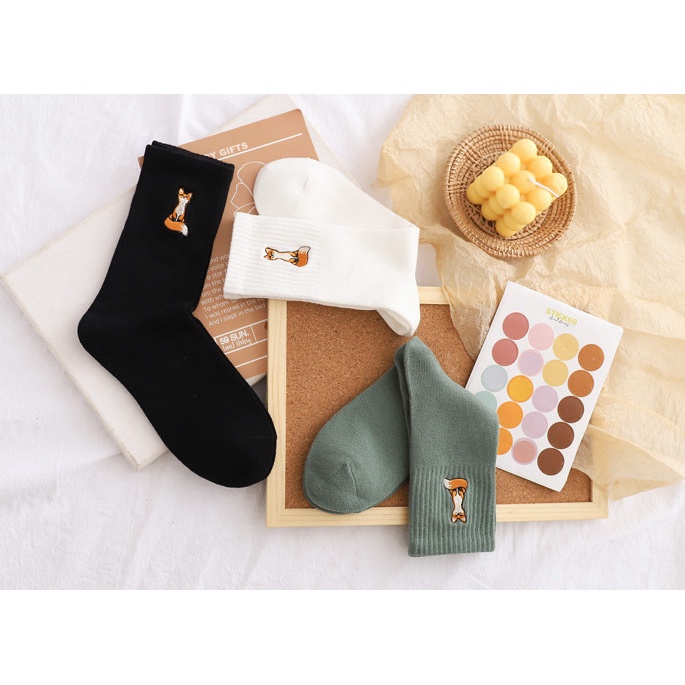 Vớ hình Mèo cao cổ Nam Nữ phong cách thể thao, trẻ trung, năng động.