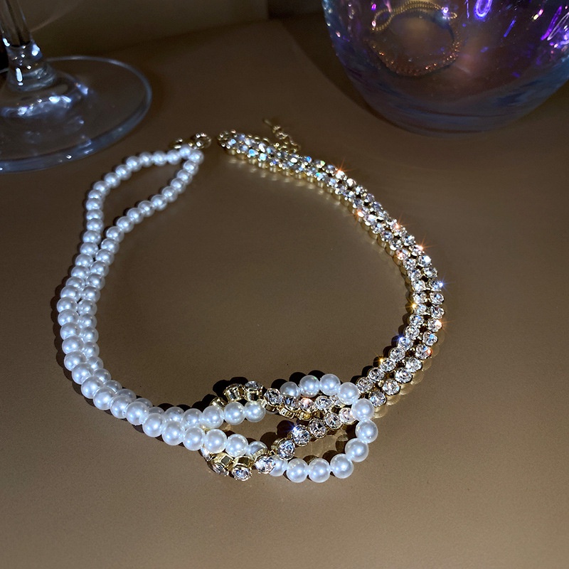 Dây chuyền choker nữ cao cấp chuỗi ngọc nhân tạo đính đá sang trọng phong cách Hàn Quốc 2022