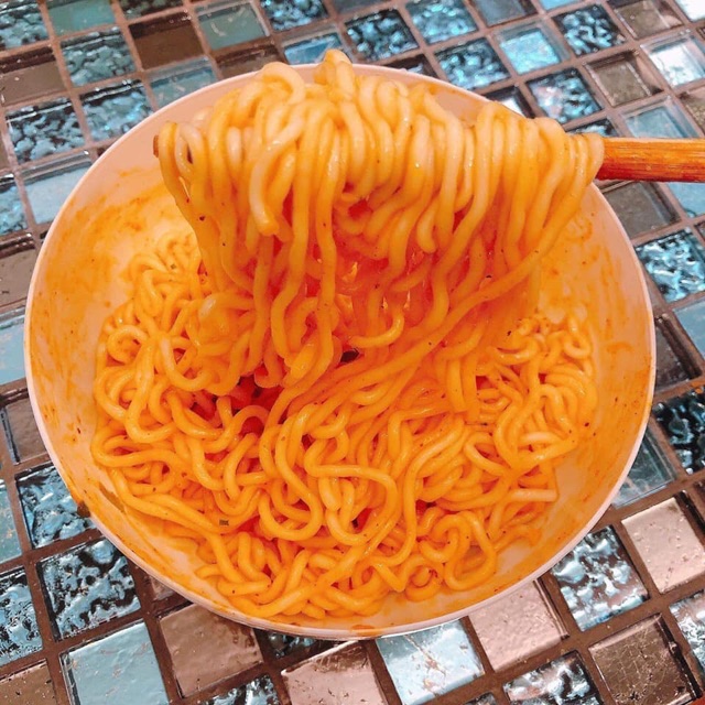 Mì trộn trứng muối Ok