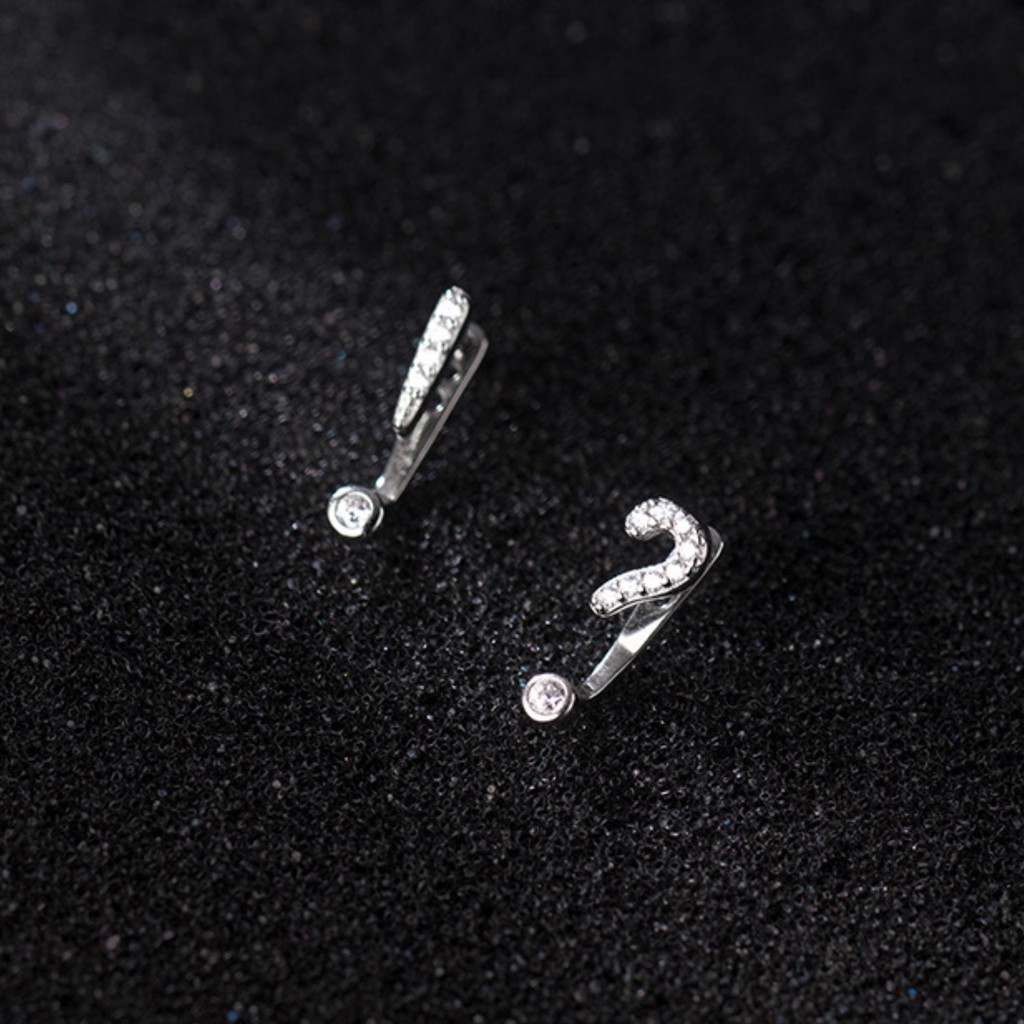 Khuyên tai bạc Miuu Silver nữ bất đối xứng Chấm hỏi