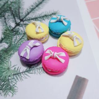 Phụ kiện chụp ảnh charm bánh macaroon