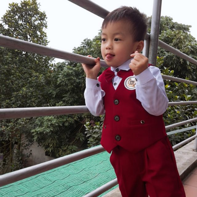 Combo bộ vest và quần bò