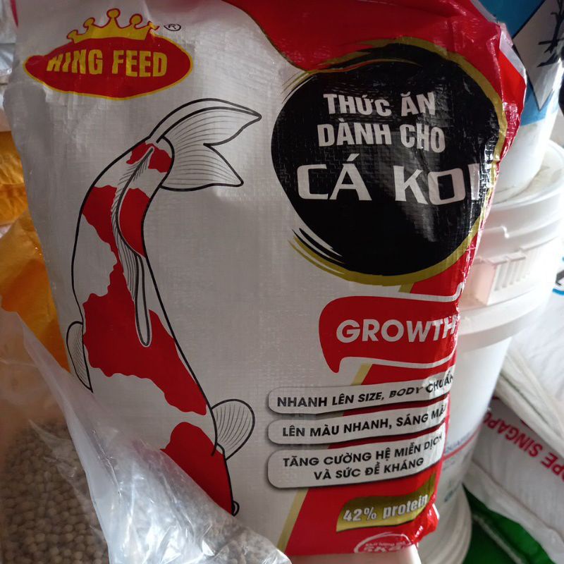 1kg thức ăn cá Kingfeed 2,3,5,,9 ly cho đủ kích cỡ cá 1kg/gói