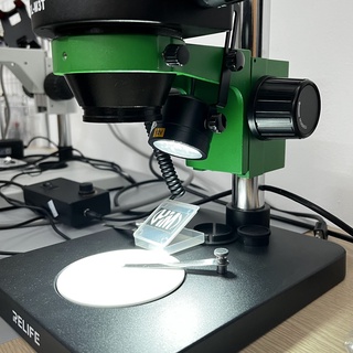 Đèn kính hiển vi gắn gầm