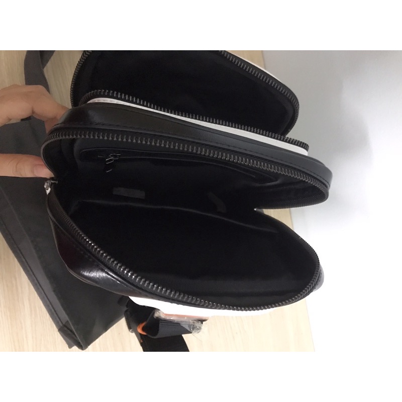 Pass túi  chính hãng