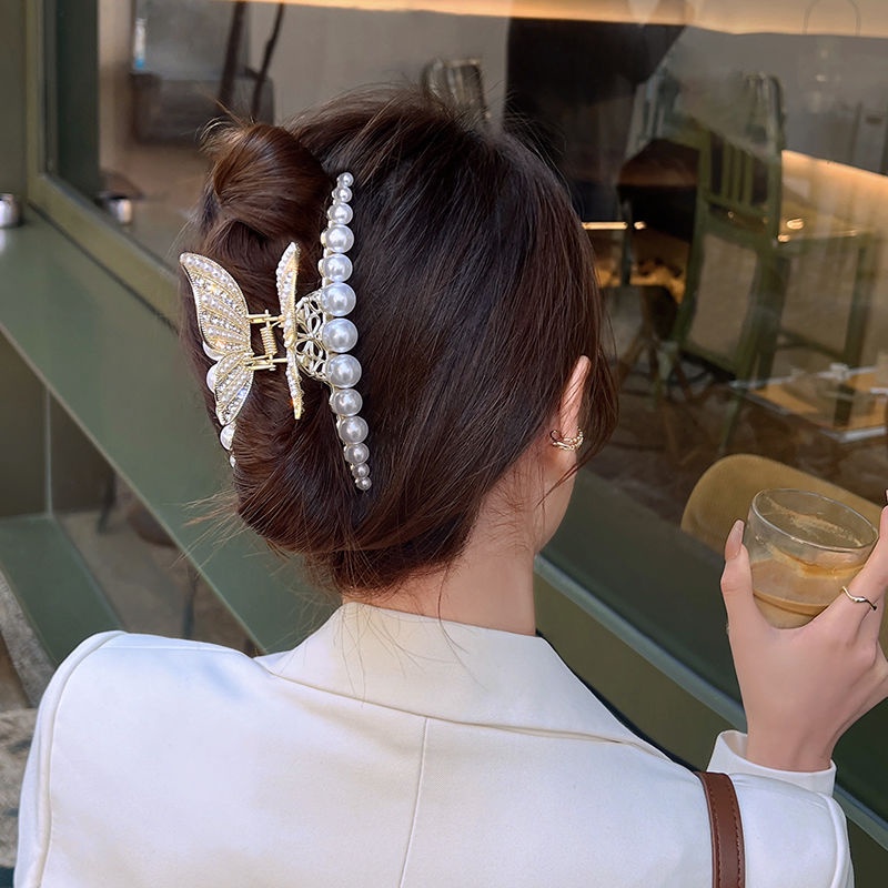 Kẹp Tóc Càng Cua Đính Ngọc Trai Hình Cánh Bướm Kiểu Hàn 2022 Mới Cho Nữ