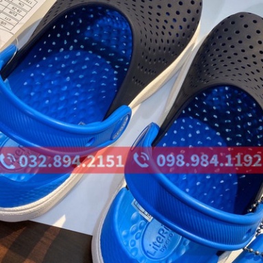dép cross cho béFREESHIPdép cross cho bé họa tiết xanh dương lưới đậm SHINCR6YHN1 tặng thêm 6 sticker cross