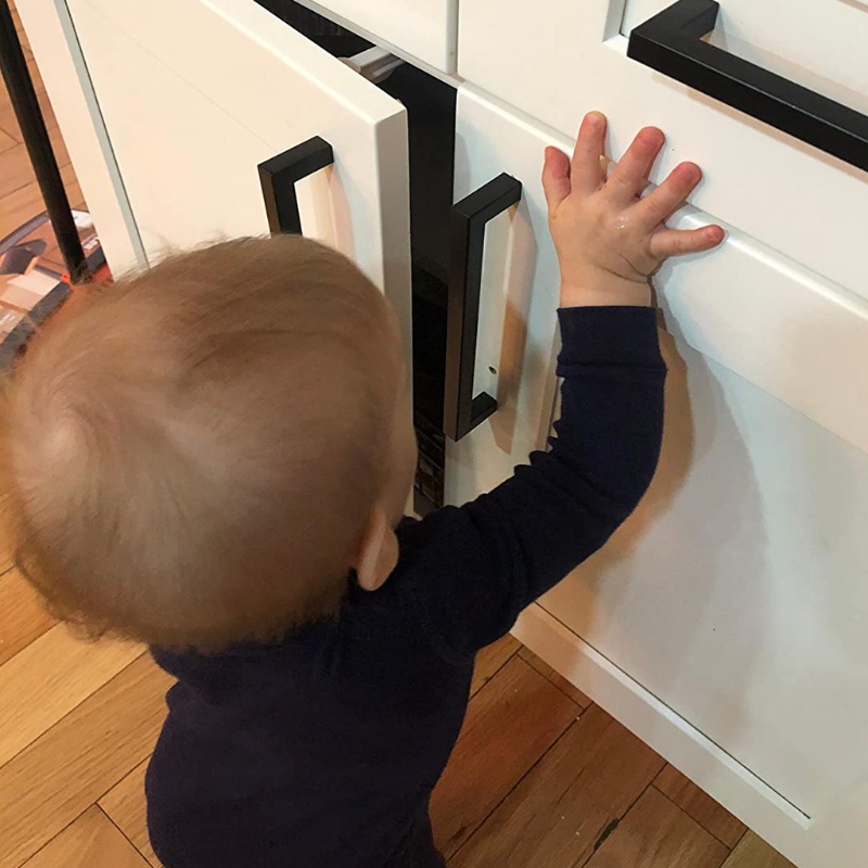 Chốt Khóa Ngăn Kéo Tủ Không Cần Khoan An Toàn Cho Bé