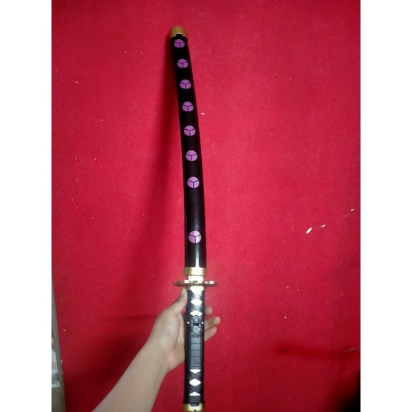 Kiếm phát sáng Zoro chỉ phát ra sáng