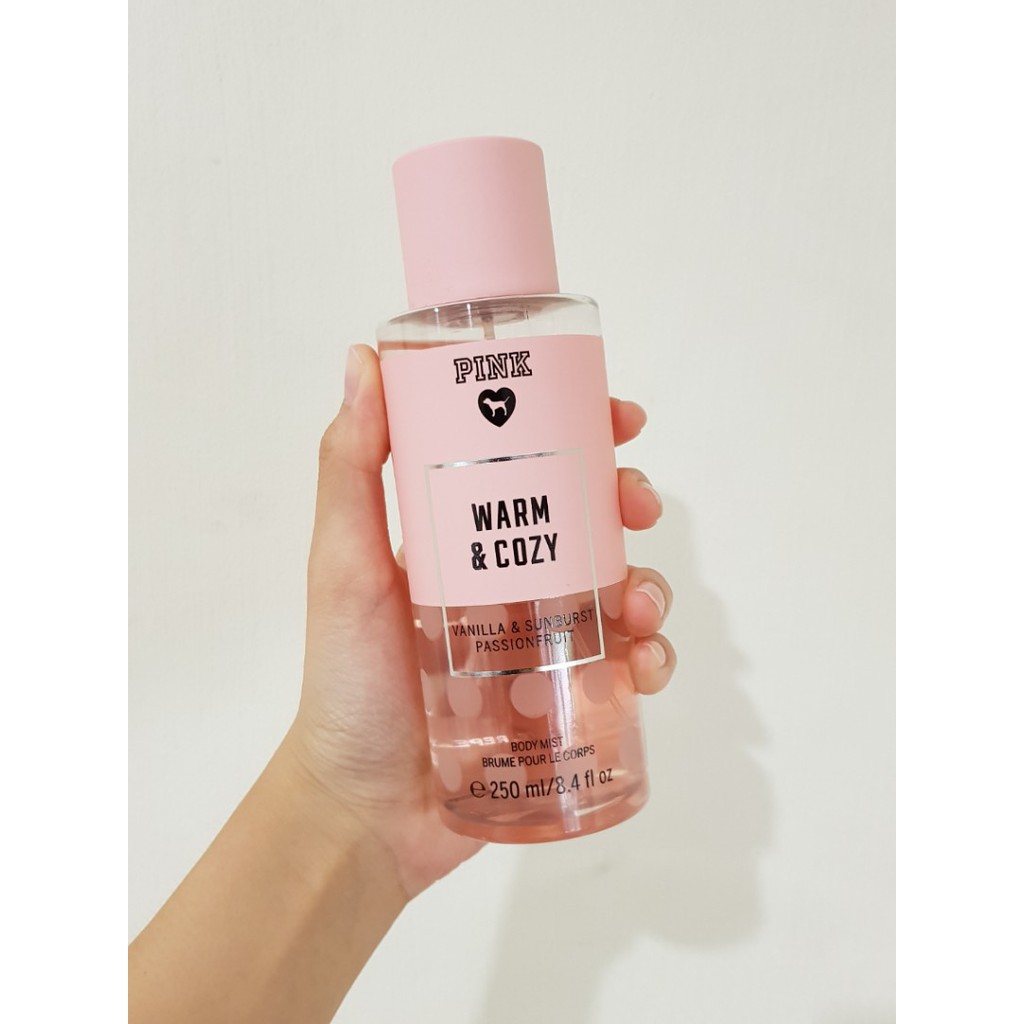 Xịt Thơm Body Victoria Secret Warm Cozy _ 𝔂𝓾𝓶𝓲 𝓹𝓮𝓻𝓯𝓾𝓶𝓮𝓼