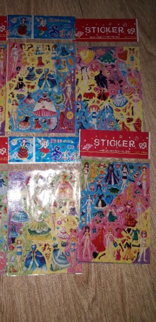 Combo 10 tờ dán kích thước 18x16cm có 10 mẫu khác nhau