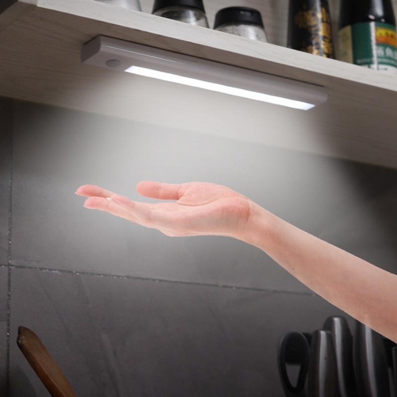 Dây đèn LED dài cảm biến chuyển động chạy pin dùng cho hành lang