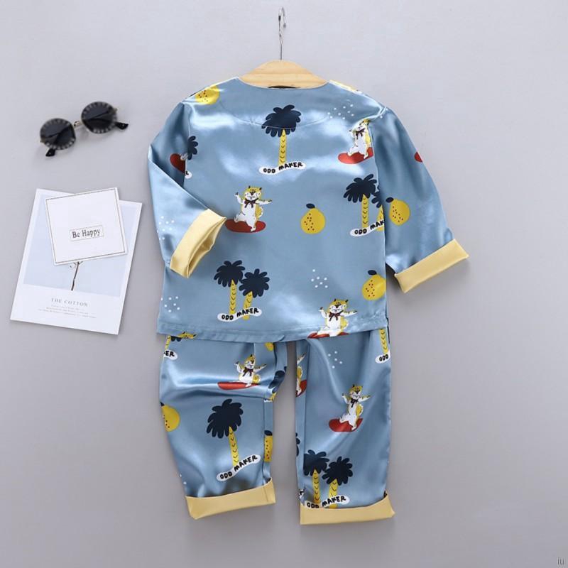 Bộ Đồ Ngủ Pijama Dài Tay In Họa Tiết Trái Dâu Cho Bé