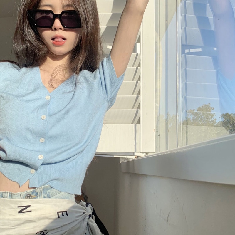 Áo cardigan Ngắn Tay Cổ Chữ V Màu Sắc Đơn Giản Dễ Phối Đồ