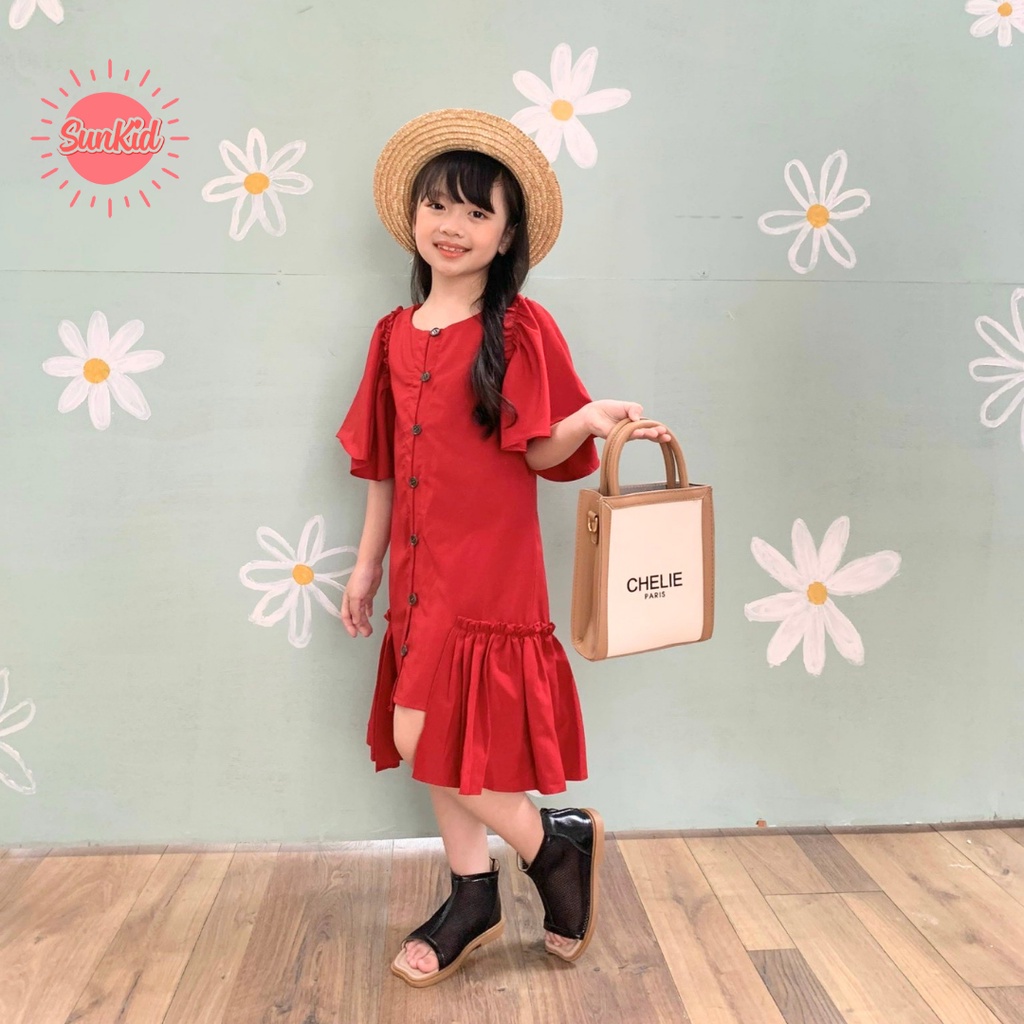 Váy đầm hè bé gái dáng suông cách điệu đính kèm cúc vải trượt nhật cao cấp Sunkid KC màu đỏ size trẻ em 4 - 12 tuổi