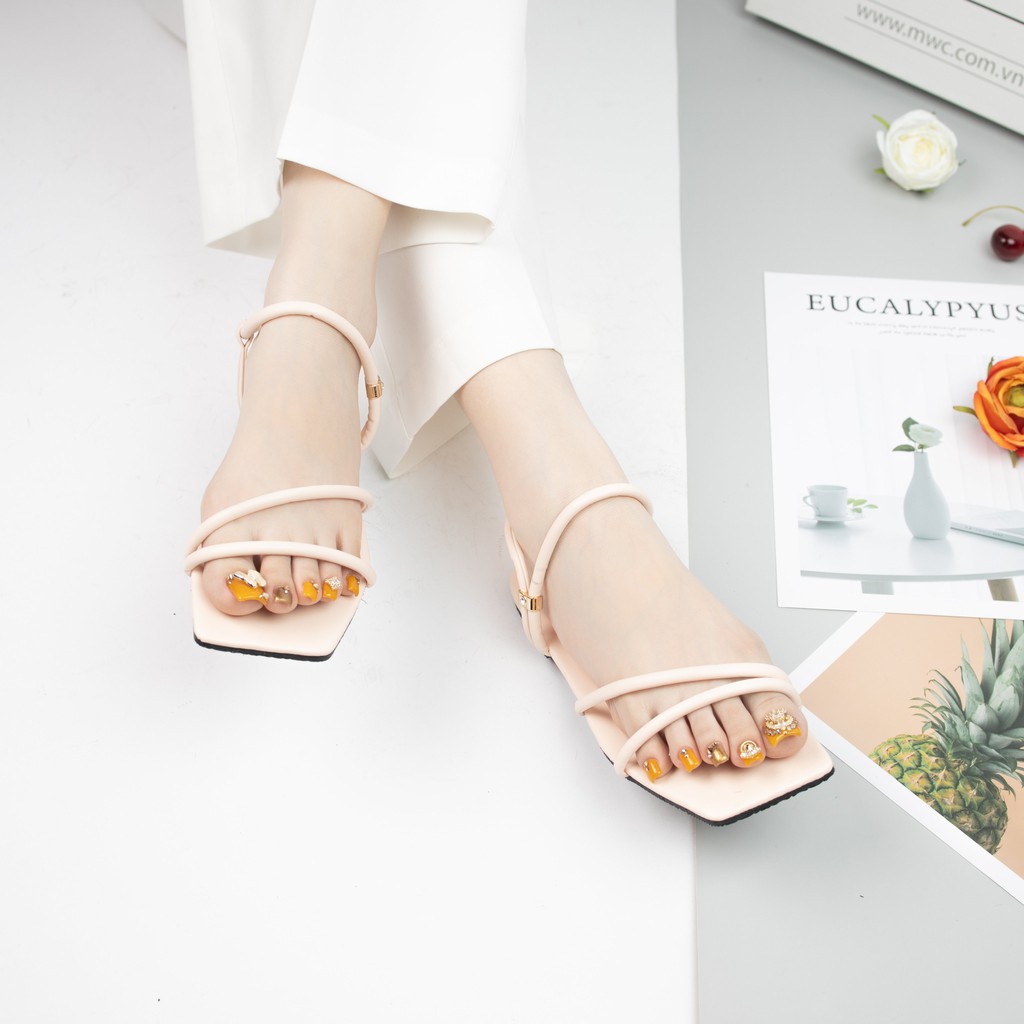 Giày Sandal Nữ MWC Đế Bệt Mũi Vuông Quai Mảnh Dây Chéo Trẻ Trung Màu Đen Kem NUSD- 2765