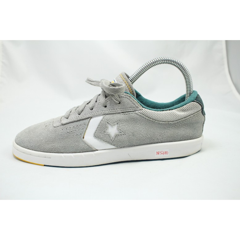 giày thể thao 38