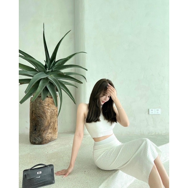 SET BODY- set áo yếm/chân váy dài/ len nhung/ trắng