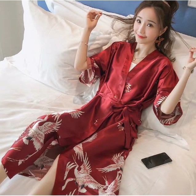 Sale 70% Áo choàng lụa Pijama  thời trang gợi cảm cho nữ, Crane Robe-Fantasy,M Giá gốc 323,000 đ - 104B39